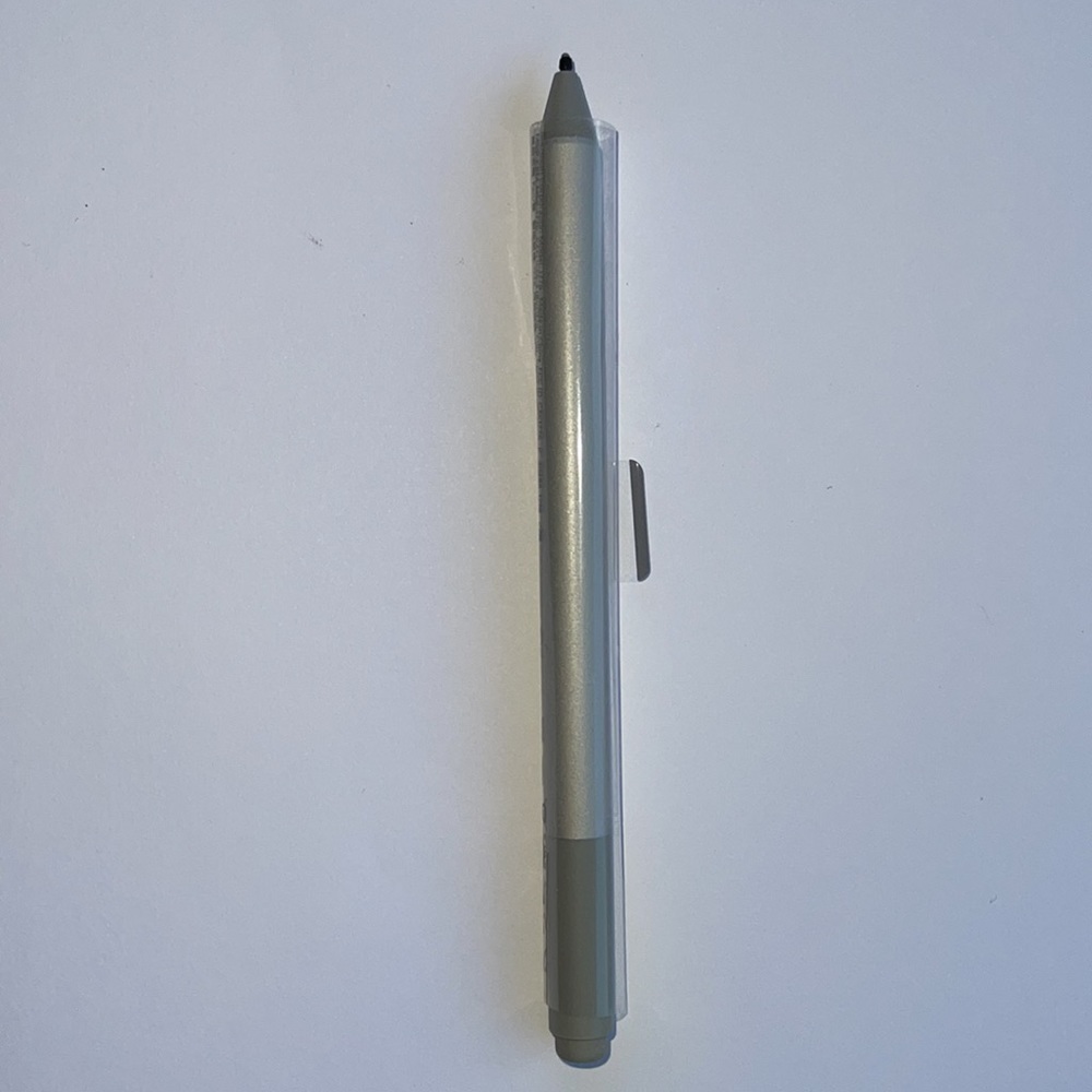 NEW Microsoft Surface Pen Platinum Model 1776
(EYU-00009) comes plastic film
